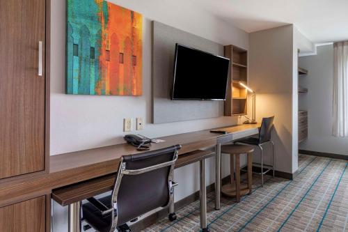 MainStay Suites Bowling Green North - image 8