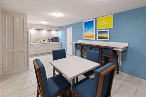 อาหารและเครื่องดื่ม, Days Inn & Suites by Wyndham Vicksburg in วิกส์บูร์ก (MS)