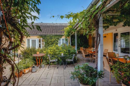 Facilities, Strandidyl Bed and Breakfast in Kelstrup