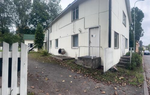 Small wooden house apartment 1 km from river Turku in Turku