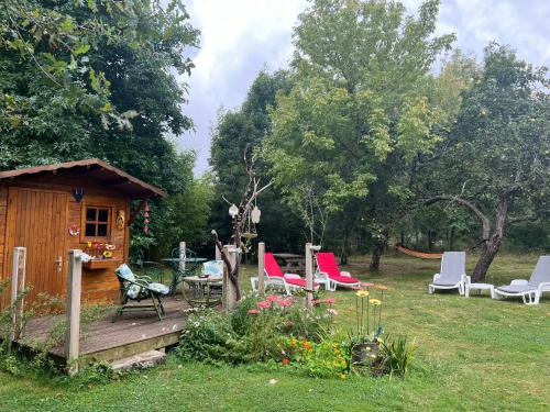 La maison aux petits bonheurs in Saint-Florent-des-Bois