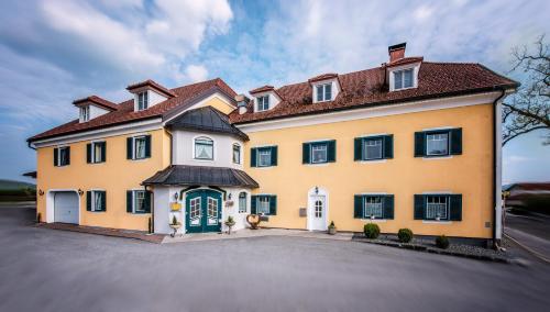 Hotel Wirt Weissau in Oberweißau, Österreich