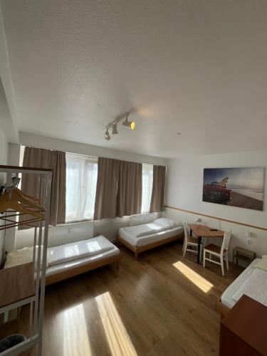 Hotel Schwarzer Bär - image 10