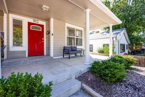 Three-Bedroom House image 5