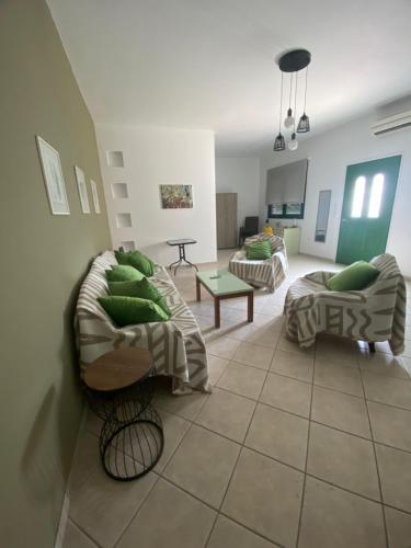 Stella's House in Nea Poli