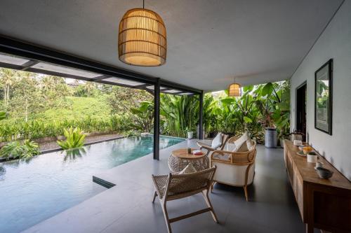 Two-Bedroom Villa image 10
