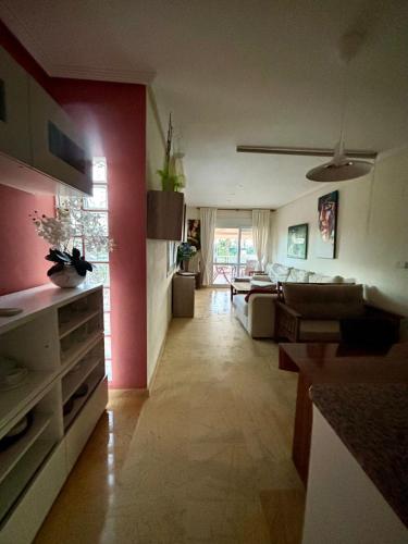 Apartment with Sea View image 9