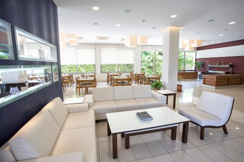 Comoditats, Çilek Marina Otel (Cilek Marina Otel) in Çeşme