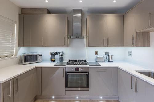 The Heights at Athena Court - image 2