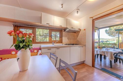 Camping Bungalow Lido 4