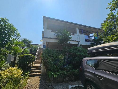 ทัศนียภาพภายนอกโรงแรม, Apartment Buza in ซีดาริชิ