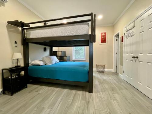 New York City Apartment Near Free Ferry Boat! in Stapleton, USA