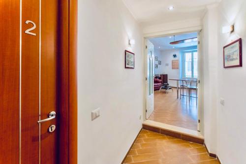 MICLAD Colosseum Guest House, Roma (foto 8)