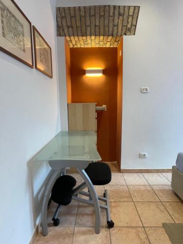 Steph and Lorenzo's place, Rome (photo 7)