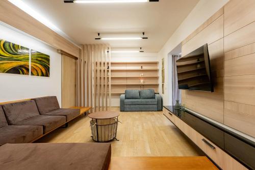Downtown Wabi-Sabi loft Terrace&Jacuzzi Old Town 3