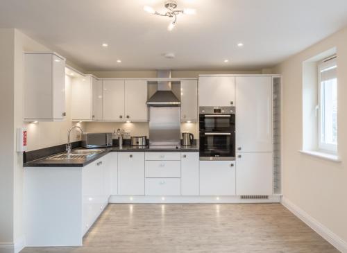 Central Point Apartments Basingstoke - image 11