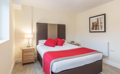 Central Point Apartments Basingstoke - image 12