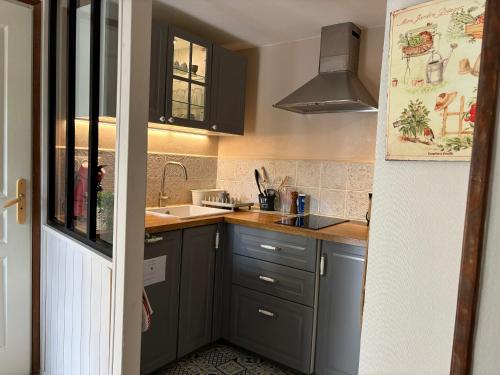 Kitchen, Le Petit Hureau in La Grue