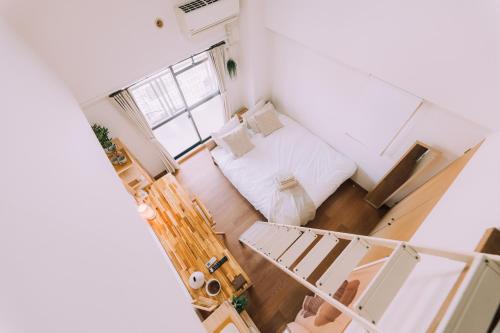 New! 7 Top floor Japandi loft in Prime Location