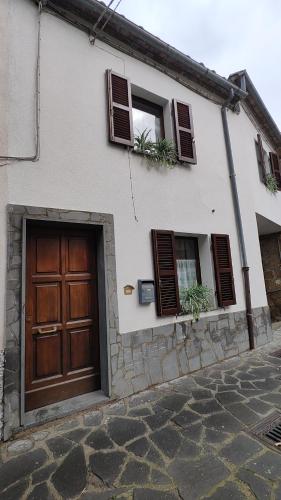 A szálláshely kívülről, La Casetta sotto la Torre in Lubriano