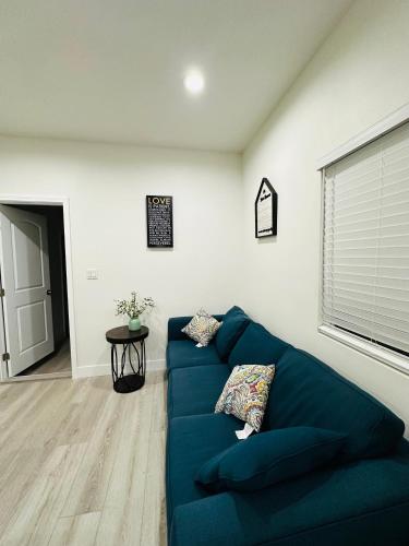 New cozy house 2 Bedrooms 2BA in Anaheim near Disney Land in Anaheim, USA