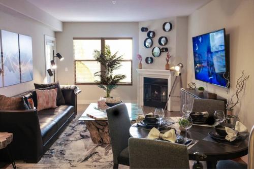 1 Bedroom XL Condo with King bed, Garden View, Parking Included, Los Angeles (photo 7)