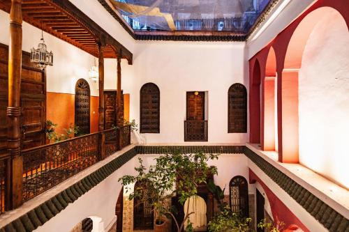 Riad Taghia - image 12