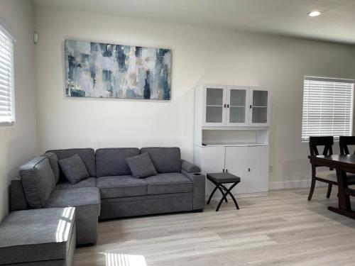 New 2-story house 3 bedrooms 3 bathrooms in Anaheim near Disneyland in Anaheim, USA