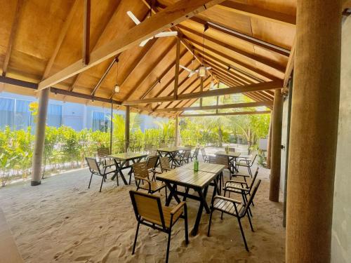 Restaurant, La Solara Villa in Alifu Alifu Atoll