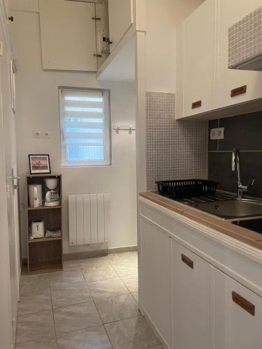 кухня, Logement cosy au centre de Joigny 2 pers - Cosy 1 in Joigny