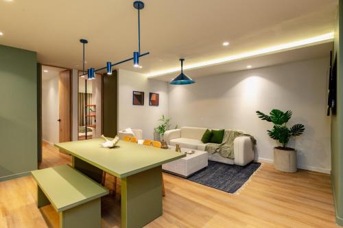 Spot Building - Apartments, Medellín (photo 3)