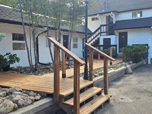 H&H Motor Lodge - 숙소 외관