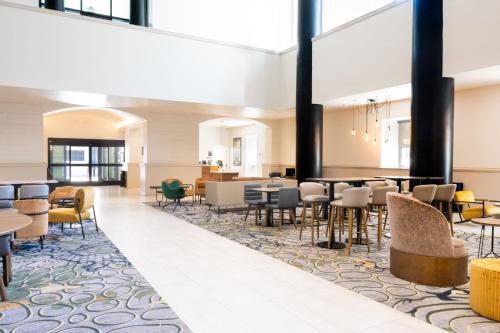 SpringHill Suites by Marriott Baltimore Downtown Convention Center Area - image 8