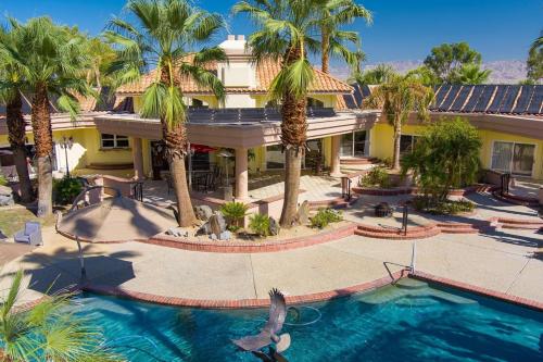 Luxury LaQuinta estate adjacent to Coachella and Stagecoach music festivals in La Quinta, USA
