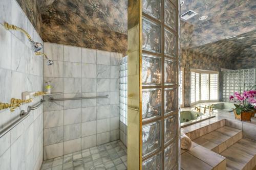 Luxury LaQuinta estate adjacent to Coachella and Stagecoach music festivals in La Quinta, USA
