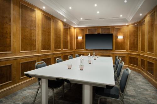 Bristol Marriott Hotel City Centre - image 6