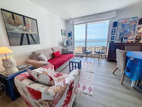 Appartement central avec balcon, parking prive - FR-1-361-66 in Granville City Center