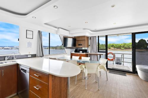 Coomera Houseboats in Coomera