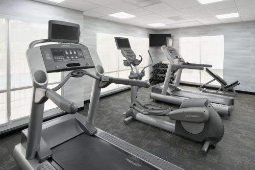 Fairfield Inn & Suites Columbia Northeast - image 2