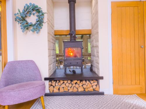 Зручності, The Bellhouse - hot tub lodge in Tomatin in Томатін