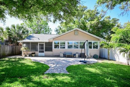 Charming Florida cottage