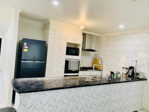 مطبخ, Welcome to Sunny Sanctuary in Carrum Downs