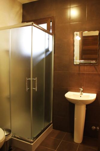 Salle de bain, Austria Luxury Apartments, Faraya in Faraya