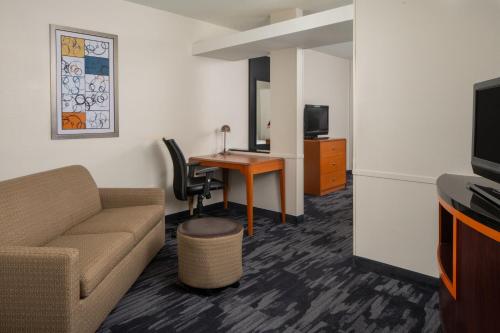 Executive Queen Suite with Sofa Bed