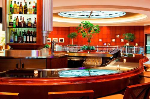 Sheraton Atlantic City Convention Center Hotel - image 11