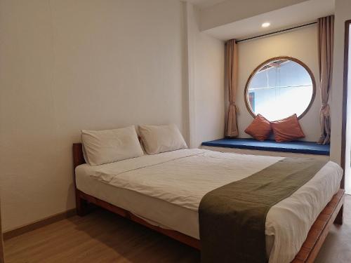 Samed Thanee in آو نوي نا