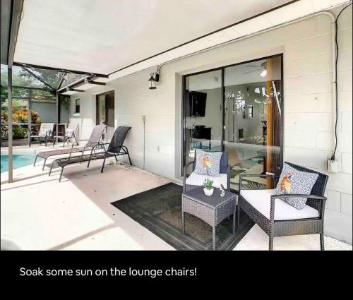 Beautiful Home with Swimming Pool in Johnson, USA