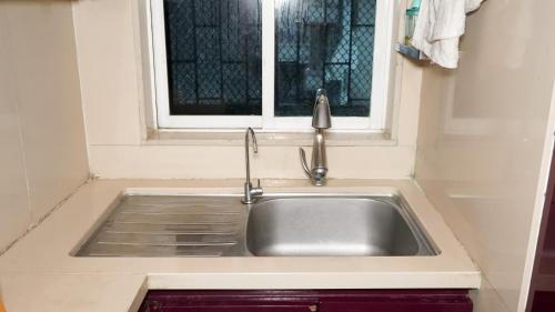 مطبخ, Zenith Homes - Powai Suites in بواى