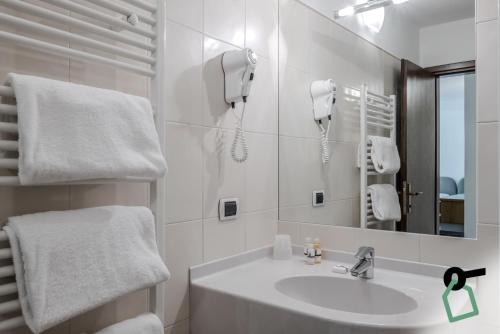 HOTIDAY Apartment Collection - Campiglio Groste - Photo 5 in Madonna di Campiglio, Italy