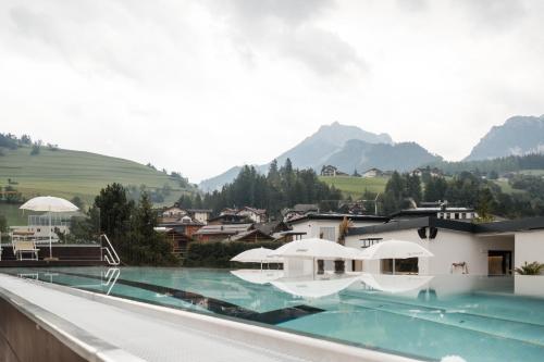 Al Plan, A mountain moving hotel 2